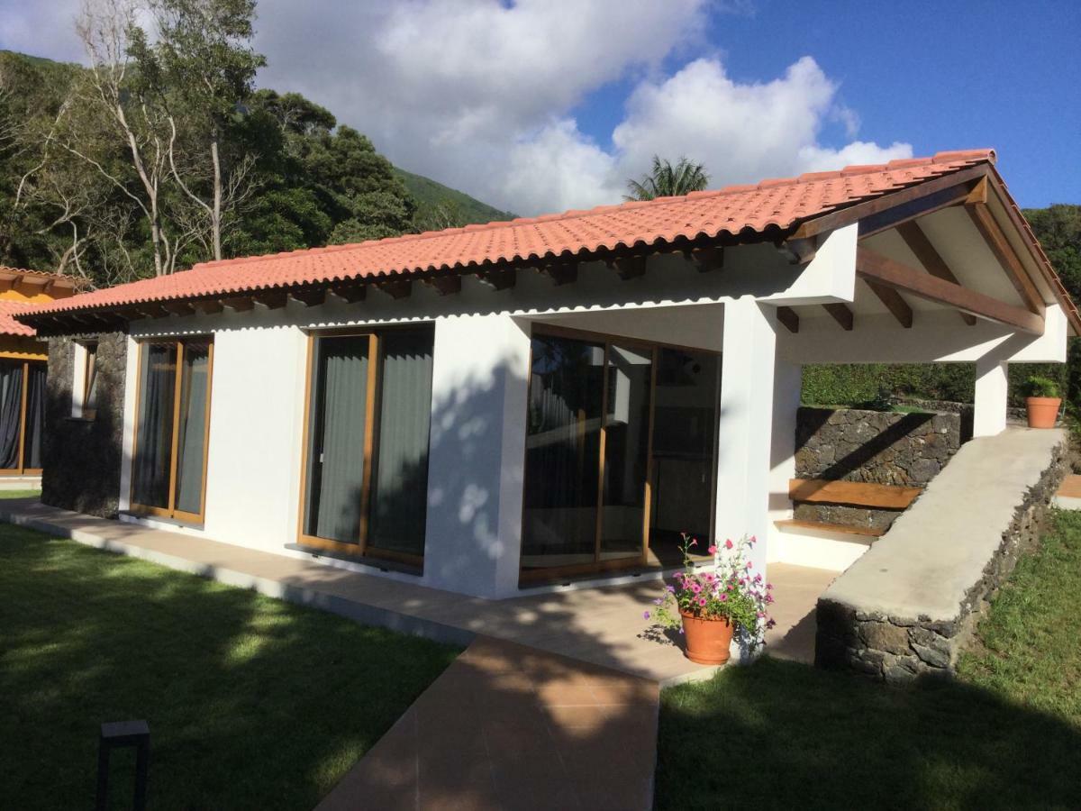 Villas Casteletes Urzelina Екстер'єр фото