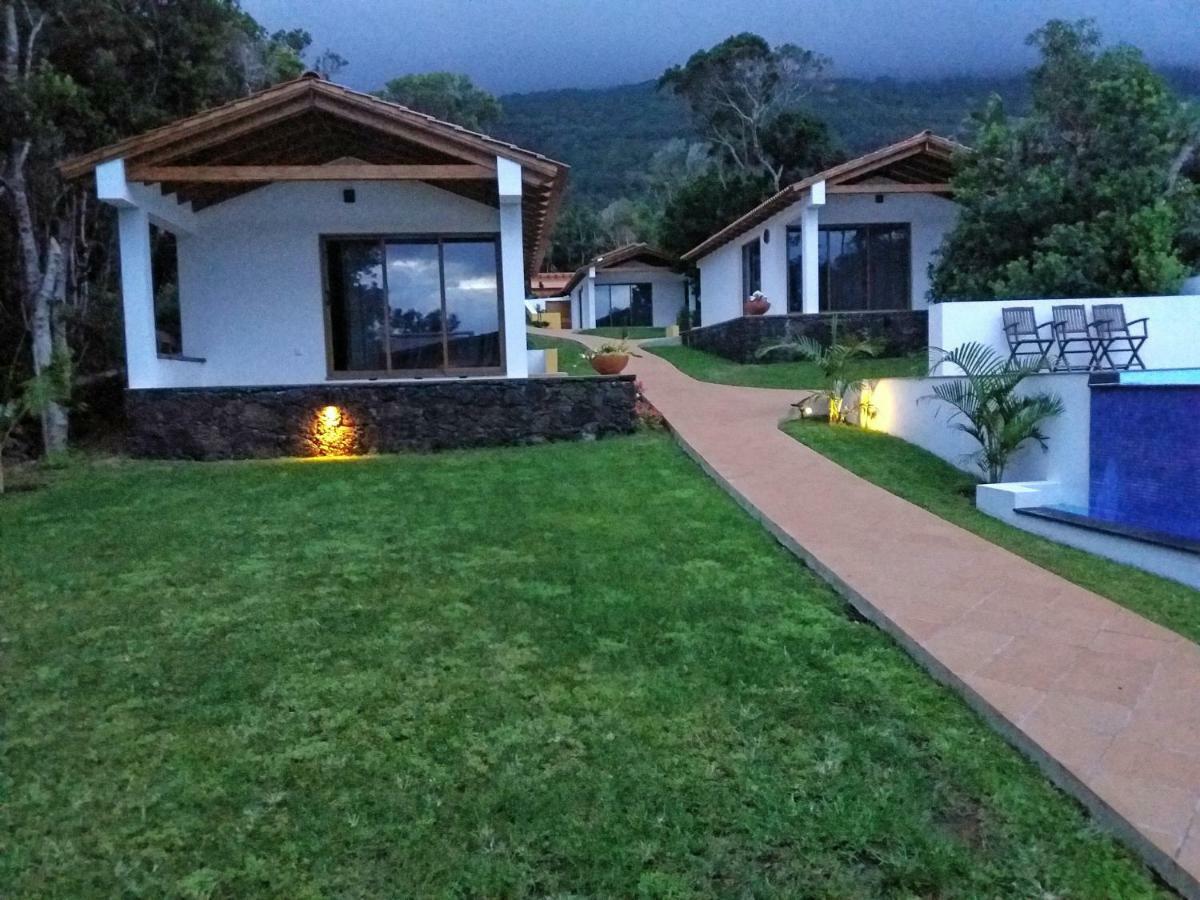 Villas Casteletes Urzelina Екстер'єр фото
