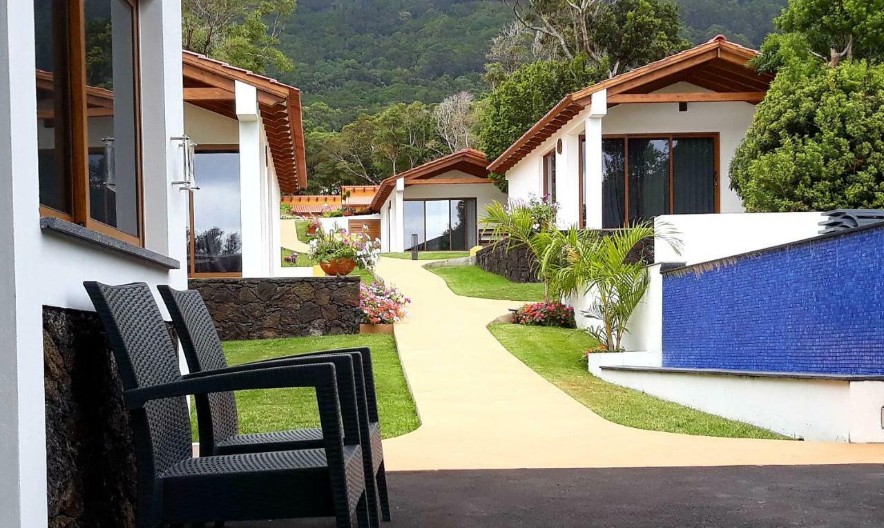 Villas Casteletes Urzelina Екстер'єр фото